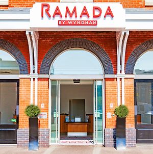 Ramada By Wyndham Belfast City Centre Hotel Exterior photo