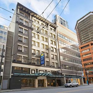 Days Inn By Wyndham Vancouver Downtown Exterior photo
