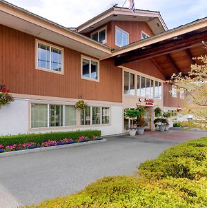 Econo Lodge Inn & Suites - North Vancouver Exterior photo