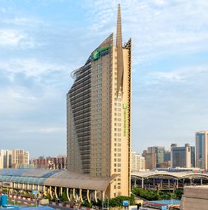 Holiday Inn Express Zhabei Shanghái Exterior photo