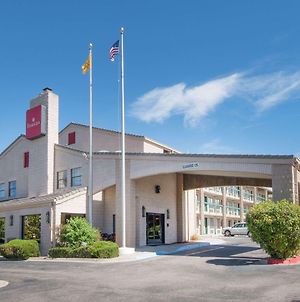 Ramada by Wyndham Albuquerque Airport Hotel Exterior photo