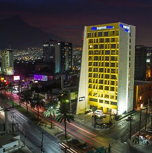 City Express Plus Monterrey Galerias Hotel Exterior photo