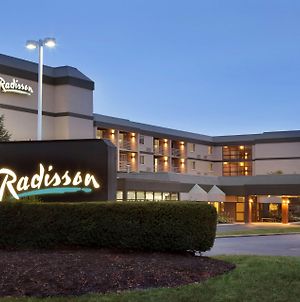 Radisson Hotel Akron/Fairlawn Montrose Exterior photo