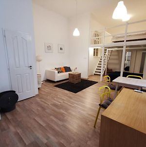 Klau33 Cozy Apartment In Party District. Budapest Exterior photo