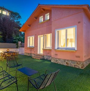 “The Pink House”, con jardin y a 20 minutos de Barcelona Villa Sant Cugat del Vallès Exterior photo