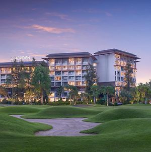Le Meridien Suvarnabhumi Bangkok Golf Resort And Spa Exterior photo