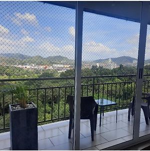 Hermosa vista a la naturaleza en plena ciudad de Panamá Apartamento Exterior photo