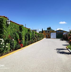 Casa Rural con jardín y cuadras para Caballos cerca de Madrid Villa Santa Cruz de la Zarza Exterior photo