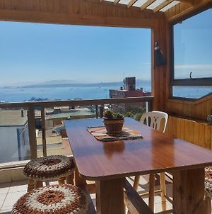 Hostal lala porteña vista al mar, baño privado y desayuno Valparaíso Exterior photo