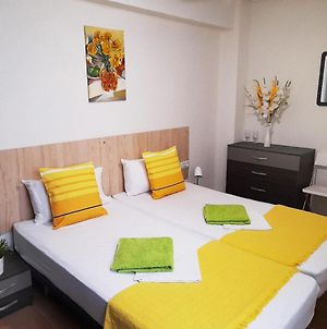 Double Cozy Room. Ruzafa - Perfect Place To Stay Valencia Exterior photo