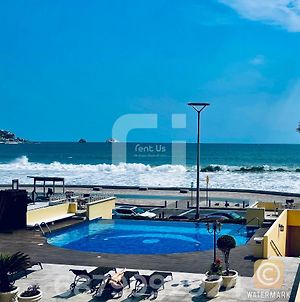 Condominio Miramar, Mazatlan en malecón frente a la playa Exterior photo