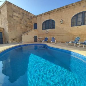 Gozo Silence Bed and Breakfast Għarb Exterior photo