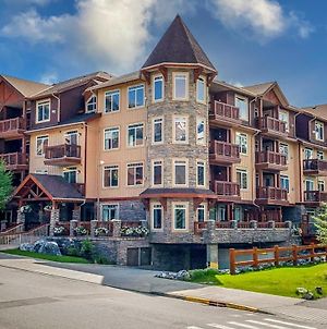 Gorgeous Mountain View Condo Unit With Hot Tub & Fitness Center Canmore Exterior photo