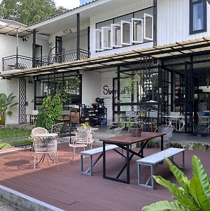 Sherloft Home & Hostel Chiang Mai Exterior photo