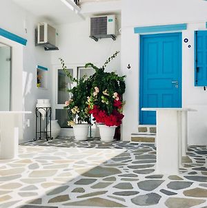 Taki'S Guests Bed and Breakfast Naxos City Exterior photo