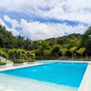 Muy confortable jacuzzi privado y piscina social Villa Carmen de Apicalá Exterior photo