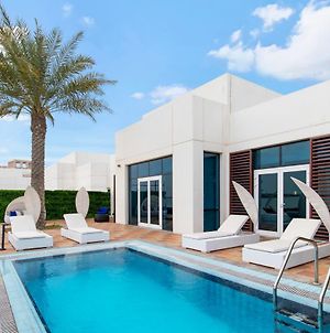 Fam Living - Sarai Villas Dubái Exterior photo
