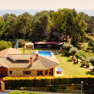 Luxury Private Villa Perfect For Romantic Weekend Getaway Sant Andreu de Llavaneres Exterior photo