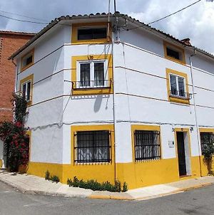 La casa amarilla Candeleda Villa Exterior photo