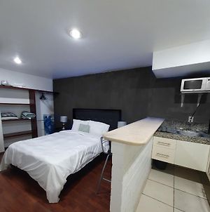 Super Suite con baño y cocina excelente ubicación México DF Exterior photo