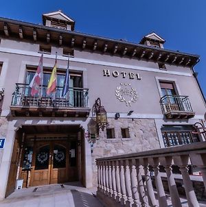 Hotel Puerta Sepúlveda by Vivere Stays Exterior photo