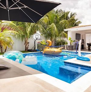 Pool Party! Villa With Heated Pool, Gym, Jacuzzi, Games & More Miami Gardens Exterior photo