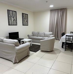3-Bedroom Apartment With Free Parking. Doha Exterior photo