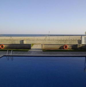 Goldhome - Seafront Apartment With Pool, Bbq, Wifi Cunit Exterior photo