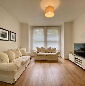 Host Liverpool - 2 Bed Apartment In The Leafy Suburbs Of Liverpool Exterior photo