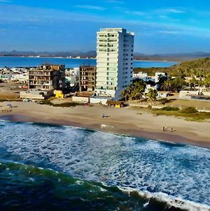 Brujas Tower Beach Resort Mazatlán Exterior photo