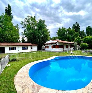 Hermosa, amplia y clasica casa en inmejorable zona de chacras de coria, Mendoza, con piscina y quincho Villa Exterior photo