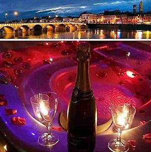Nuit Romantique Au Coeur De Macon Avec Spa Et Bouteille Offerte Exterior photo