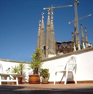 31Mai911 - Sunny Home Terrace Sagrada Familia Barcelona Exterior photo