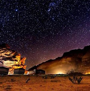 Stars Life Camp-Tour Hotel Wadi Rum Exterior photo