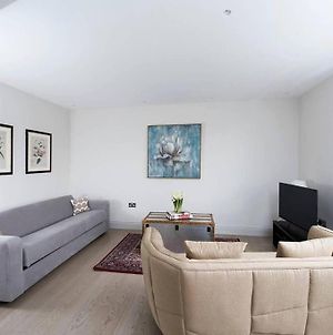 Spacious And Modern 1Br Flat In West Londres Exterior photo
