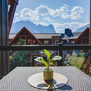 The Owls Nest. 1 Bedroom Mountain View Condo Canmore Exterior photo