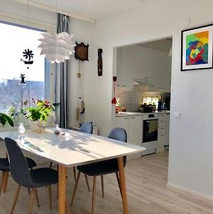 Cozy Room In The Shared Apartment Helsinki Exterior photo