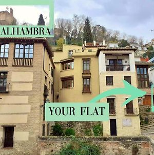 Cosy Flat / Literally At The Foot Of Alhambra Apartamento Granada Exterior photo