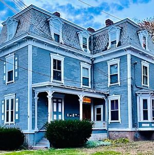 Historic Hartford Mansion/Privunit Apartamento Exterior photo