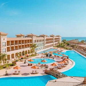 Coral Sea Beach And Aqua Park Hotel Ain Sukhna Exterior photo