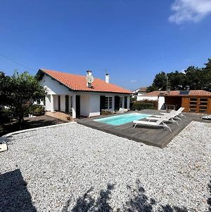 Beautiful Family Villa With Pool Boucau Exterior photo