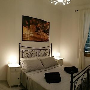 Farolfi Apartments Unita Bolonia Room photo