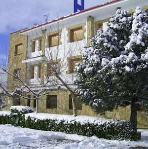 El Ciervo Hotel Villaciervos Exterior photo