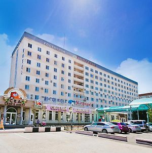 Ussuriysk Hotel Exterior photo