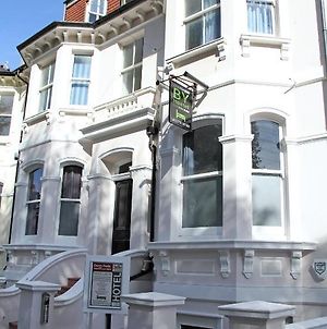 Brighton Youthful Hostel.....By The Sea Exterior photo