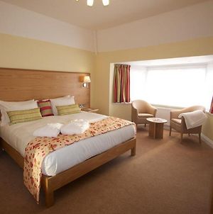 Clover Spa And Hotel Birmingam Room photo