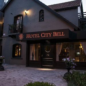Hotel City Bell La Plata Exterior photo