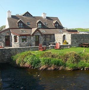 Aille River Tourist Hostel And Camping Doolin Exterior photo