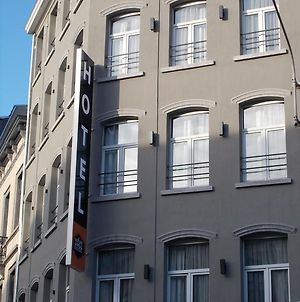 Urban City Centre Hostel Bruselas Exterior photo