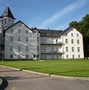 Jagdschloss Zu Hohen Niendorf Apartamento Ostseebad Kühlungsborn Exterior photo